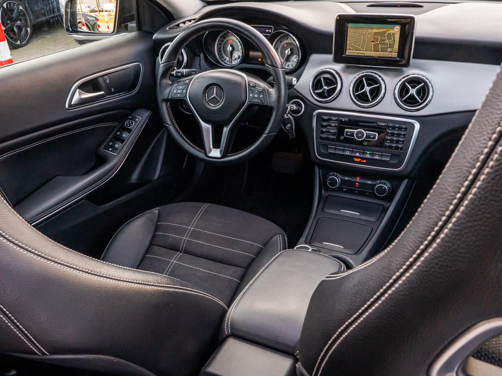Mercedes-Benz GLA 180 Ambition AMG ORG NL PANO LED NIGHT PAK, Gebruikt, Euro 6, 4 cilinders, 715 kg
