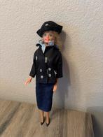 Originele vintage politie Barbie, Ophalen of Verzenden, Gebruikt, Pop