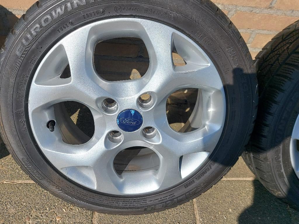 Ford 15 inch195.50.R15 goed als nieuwe Velgen & Winterbanden, Auto-onderdelen, Banden en Velgen, Ophalen, 15 inch, Velg(en), Nieuw