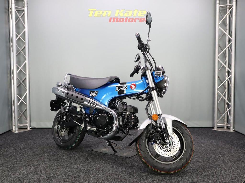 Honda ST 125 DAX, Bedrijf, Naked bike