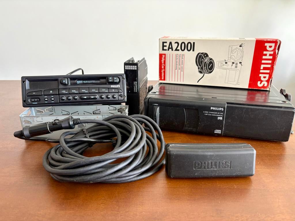 Philips autoradio RC348 met 6 cd wisselaar + losse bediening, Ophalen of Verzenden, Gebruikt