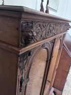 Neogotische kast, Antiek en Kunst, Ophalen