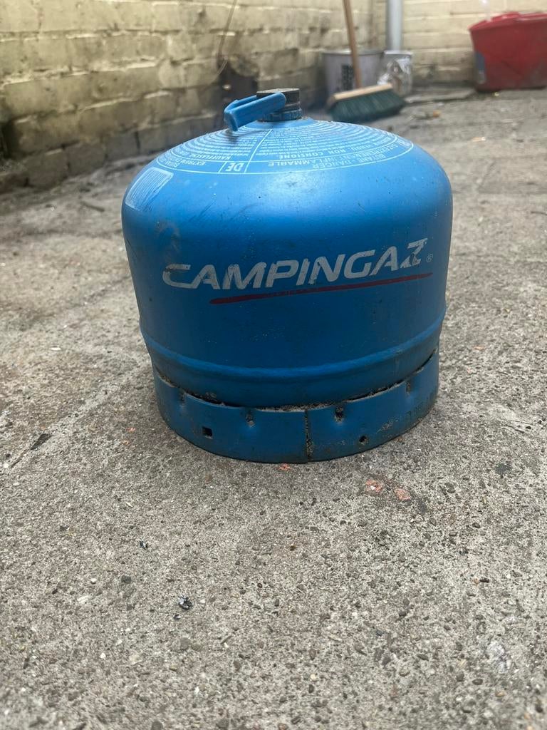 Camping gaz tank 3,8 kilo, Caravans en Kamperen, Kampeeraccessoires, Ophalen, Zo goed als nieuw