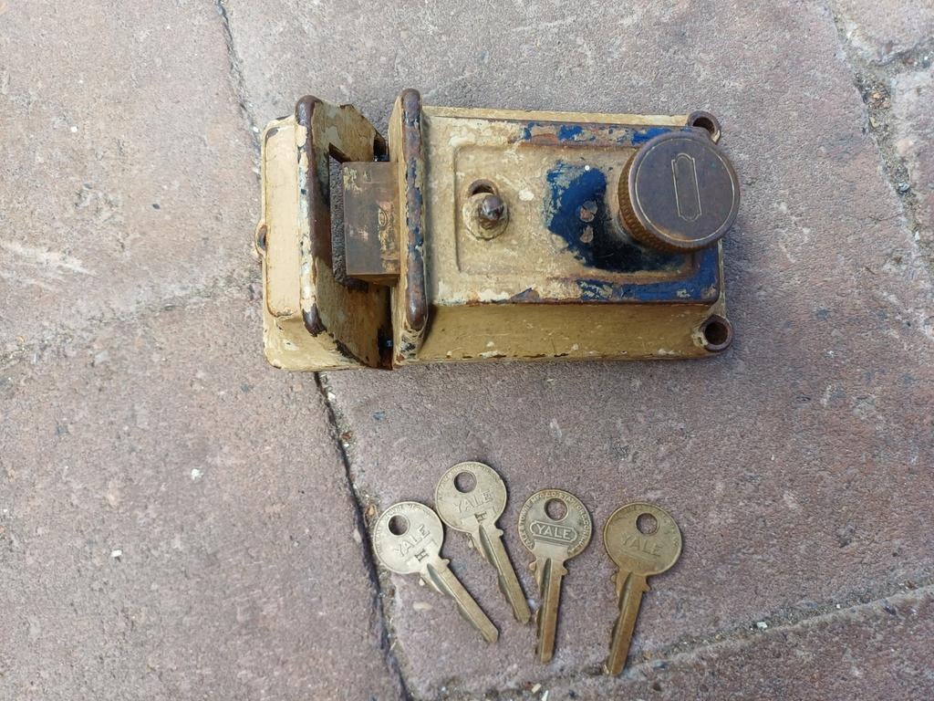 Antiek Deurslot met Sleutels - Vintage Yale, Ophalen of Verzenden