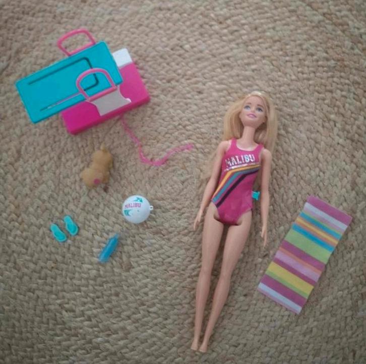 Barbie Dreamhouse Adventures Malibu speelset ZGAN, Kinderen en Baby's, Speelgoed | Poppen, Zo goed als nieuw, Barbie, Ophalen of Verzenden