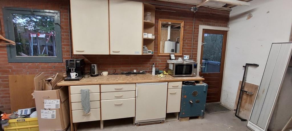 Gratis 2e hands keukenblok - Ideaal voor verbouwing, Huis en Inrichting, Keuken | Complete keukens, Ophalen