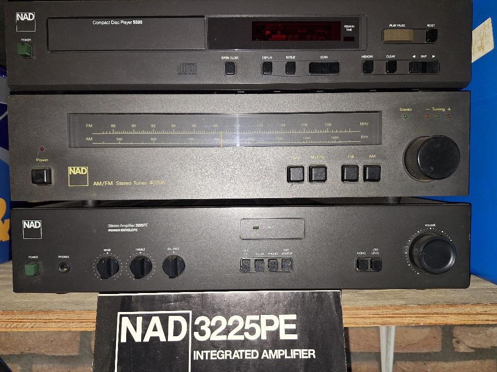 NAD 3225 PE versterker cd en tuner, Gebruikt, Ophalen, Overige merken, Minder dan 60 watt