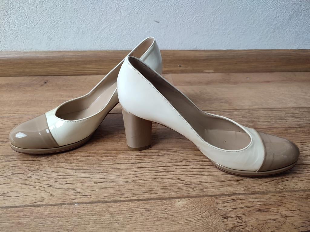 NATAN pumps 38 leer lakleer bruiloft hak creme beige 38, Kleding | Dames, Schoenen, Pumps, NATAN, Wit, Ophalen of Verzenden