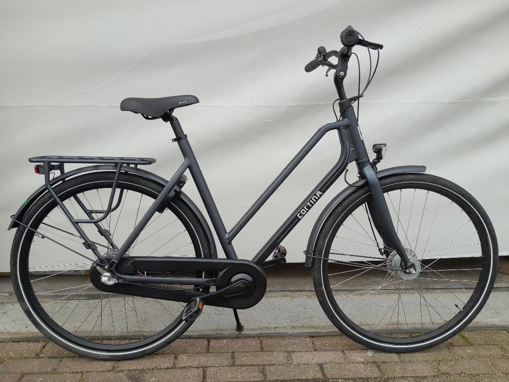 28 inch Cortina Foss met 3 versnellingen en een naafdynamo., Fietsen en Brommers, Versnellingen, 56 cm of meer, Zo goed als nieuw