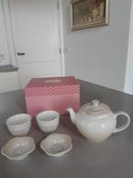 Le Creuset Flower Teapot Set Meringue Nieuw, Ophalen of Verzenden, Nieuw, Overige stijlen