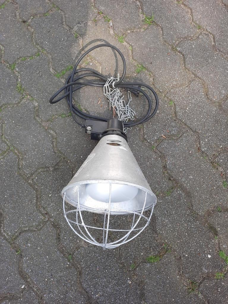 Tekoop warmtelamp. Bellen, Dieren en Toebehoren, Pluimvee | Toebehoren, Ophalen, Overige typen