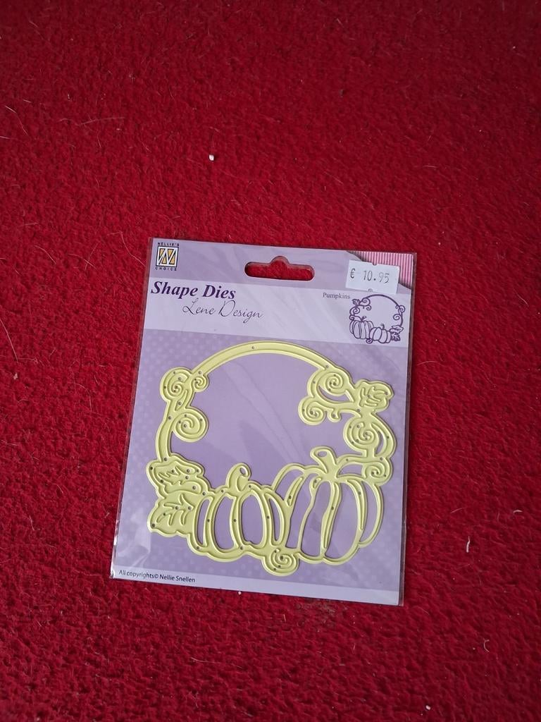 Te koop snij mallen om kaarten te maken., Ophalen of Verzenden, Overige thema's, Pons of Mal