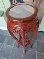 Chinese piedestal zuil plantentafel bewerkt hout., Ophalen, Minder dan 55 cm, Rond, Zo goed als nieuw