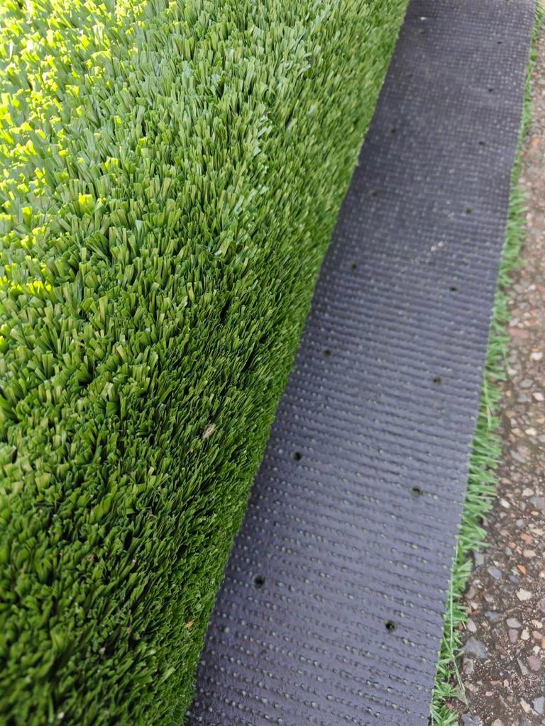 Coupon kunstgras 530 x 230 grove sprietjes, Tuin en Terras, Gras en Kunstgras, Ophalen