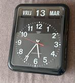 Twemco dementie klok met kalender, Ophalen of Verzenden, Gebruikt, Analoog, Wandklok