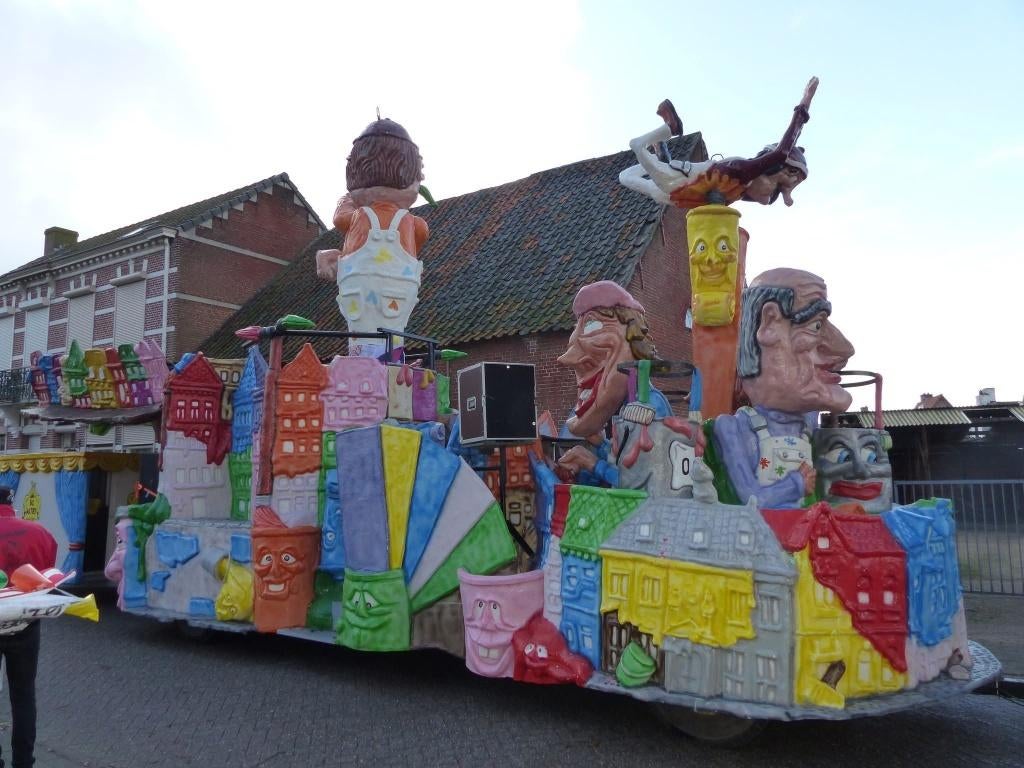 Carnavalswagen polyester, Hobby en Vrije tijd, Feestartikelen, Ophalen, Zo goed als nieuw, Feestartikel, Carnaval