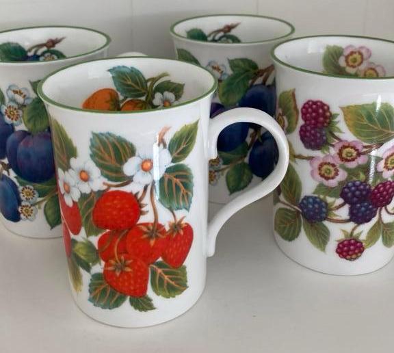 Staffordshire Crown Trent - 4 Engelse bekers, Huis en Inrichting, Keuken | Servies, Ophalen of Verzenden, Zo goed als nieuw, Overige stijlen