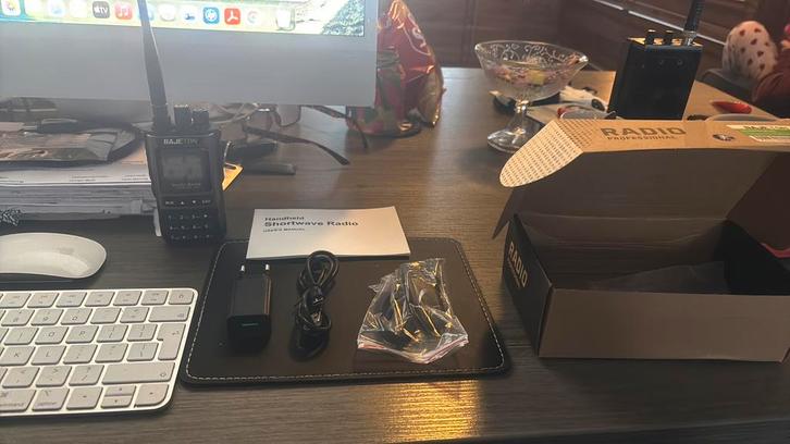 BAJETON BJ-8300 SW FM USB AM LSB CB VHF UHF 10W 27mc antenne, Telecommunicatie, Zenders en Ontvangers, Nieuw, Zender en Ontvanger