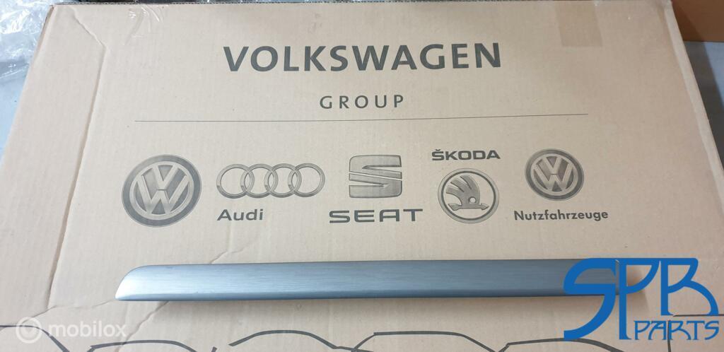 GOLF 7 SIERLIJST SIERSTRIP TRIM DASHBOARD 5G1858418B Grijs, Gebruikt, Volkswagen, Ophalen of Verzenden, Volkswagen
