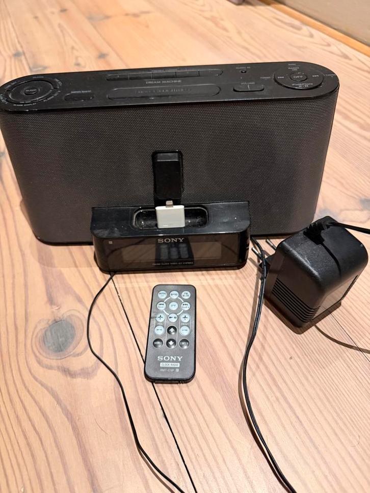 Sony Dream Machine Klokradio met iPod/iPhone Dock, Witgoed en Apparatuur, Wekkers, Gebruikt, Digitaal, Ophalen of Verzenden