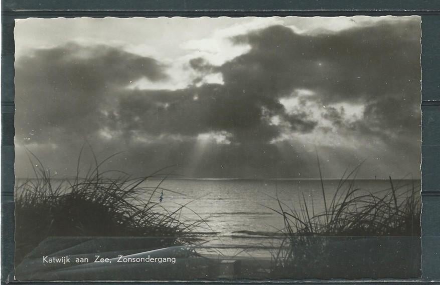 Katwijk aan Zee Zonsondergang Foto Ansichtkaart f-155 jdu, Ophalen of Verzenden, 1940 tot 1960, Gelopen, Natuur