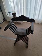 Vintage Savonarola stoel - Donker hout met houtsnijwerk, Ophalen of Verzenden