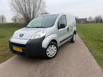 Peugeot Bipper 1.4 HDI 2010 airco schuifdeur nw apk trekhaak, Auto's, Voorwielaandrijving, 600 kg, 4 cilinders, 400 kg