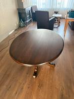 Ovale donker eiken salontafel in nette staat, Ophalen, 100 tot 150 cm, 50 tot 100 cm, Zo goed als nieuw
