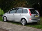 Ford C-Max 1.8 Titanium met Airco en Trekhaak, Auto's, Voorwielaandrijving, 65 €/maand, Gebruikt, 4 cilinders