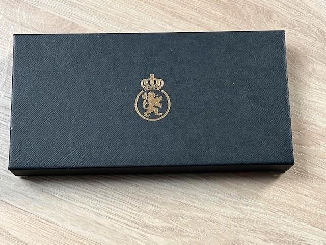 Gouden postzegelset einde WO-II, Postzegels en Munten, Postzegels | Nederland, Postfris, Na 1940, Ophalen of Verzenden