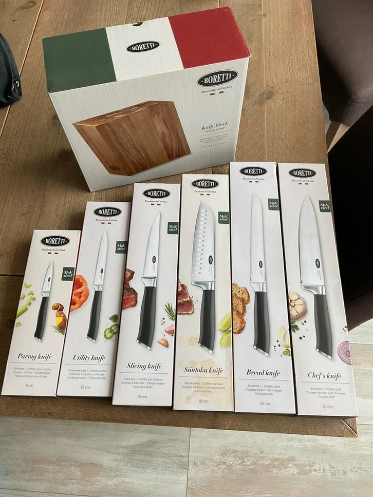 Boretti Messenblok met messen, Huis en Inrichting, Keuken | Bestek, Nieuw, Bestekset, Rvs of Chroom, Ophalen