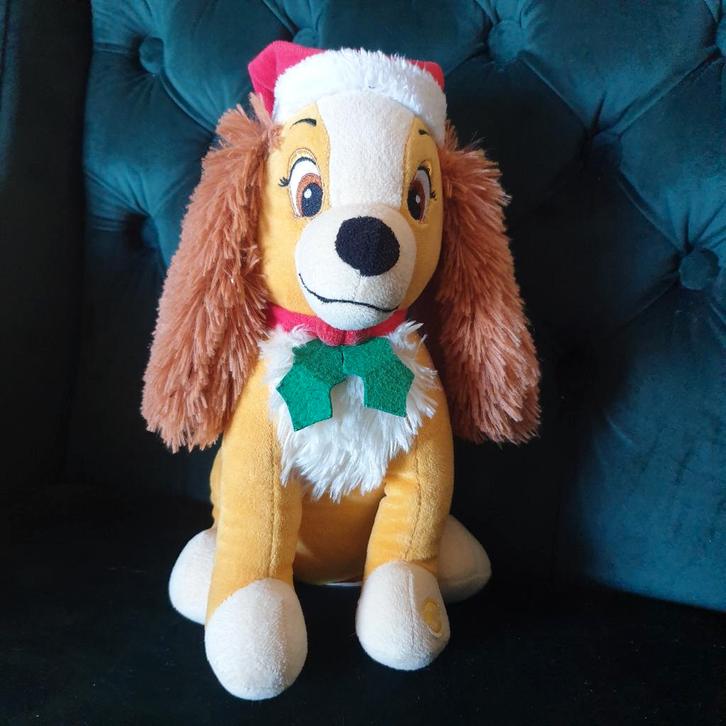 Disney Lady ( en de Vagebond) kerst knuffel met geluid 25 cm, Kinderen en Baby's, Speelgoed | Knuffels en Pluche, Gebruikt, Overige typen