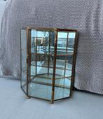 Klein goudkleurig vitrine kastje!, Ophalen, Minder dan 50 cm, Zo goed als nieuw, Minder dan 100 cm
