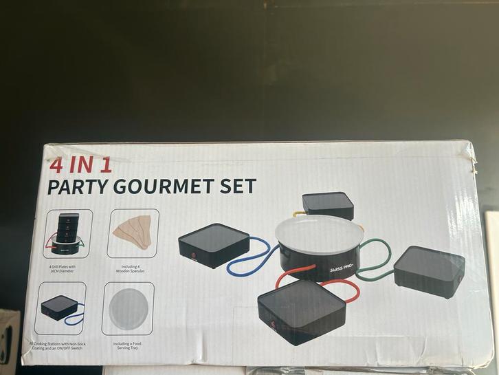 Swiss Pro 4 in 1 Gourmet Set - Zo Goed Als Nieuw!, Witgoed en Apparatuur, Gourmetstellen, Zo goed als nieuw, 4 t/m 7 personen
