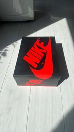 Nike schoenen doos voor de air jorden 1, Ophalen of Verzenden, Zo goed als nieuw, Schoenen doos