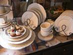 Gezocht: Countryfield servies crème, Huis en Inrichting, Keuken | Servies, Ophalen, Zo goed als nieuw, Overige stijlen, Bord(en)