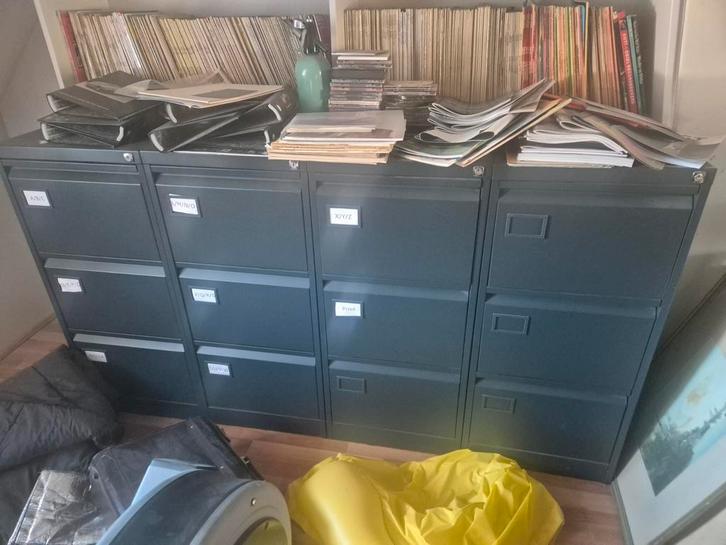Antraciet grijze bijna nieuwe dossierkasten te koop, Huis en Inrichting, Kasten | Lockerkasten, Zo goed als nieuw, Ophalen
