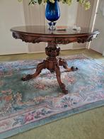 Te koop  notenhouten eet tafel  ongeveer 90 cm rond, Antiek en Kunst, Antiek | Meubels | Tafels, Ophalen