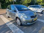 Toyota Yaris Automaat 3 deurs 2008 Grijs, Auto's, Toyota, Stof, 750 kg, 4 cilinders, Origineel Nederlands