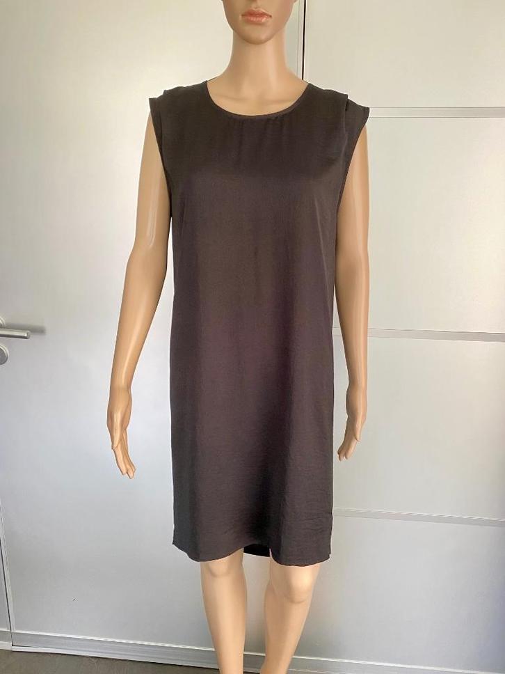J457 Modstrom maat 42=L jurk jurkje zwart, Kleding | Dames, Jurken, Zo goed als nieuw, Maat 42/44 (L), Zwart, Knielengte, Ophalen of Verzenden
