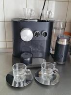 Nespresso koffiemachine inclusief 4 originele kop & schotels, Afneembaar waterreservoir, Koffiemachine, Koffiepads en cups, Ophalen