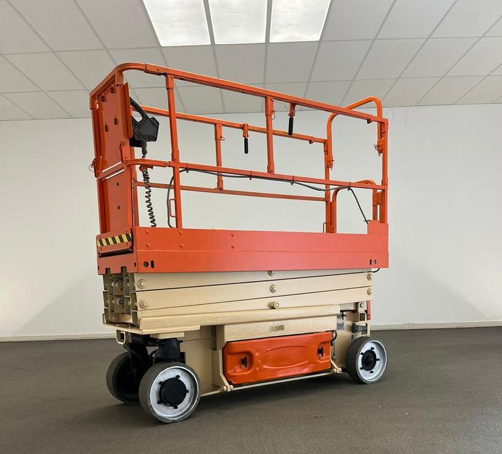 JLG 2030es Hoogwerker - 2013 8 meter, Doe-het-zelf en Verbouw, Ladders en Trappen, Gebruikt, 4 meter of meer, Opvouwbaar of Inschuifbaar