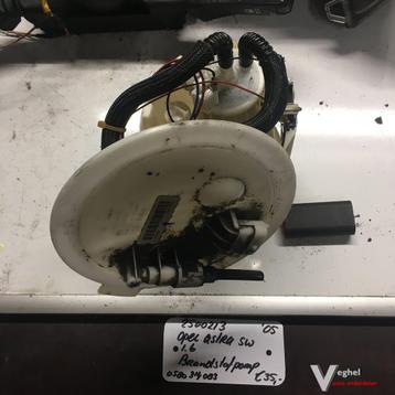 Opel Astra H 1.6 2005 SW 2500213  Brandstofpomp 0 580 314 08 beschikbaar voor biedingen