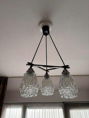 Vintage jaren 70 hanglamp met drie glazen kelken beschikbaar voor biedingen