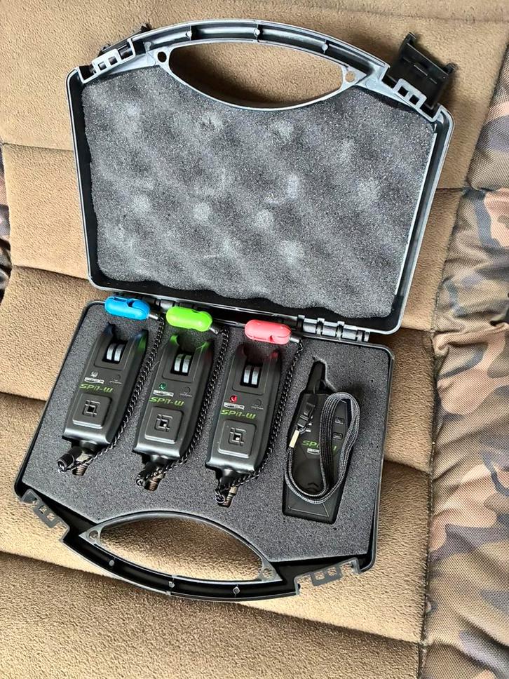 Complete beetmelderset 3+1, Watersport en Boten, Hengelsport | Karpervissen, Zo goed als nieuw, Complete set, Ophalen of Verzenden