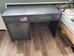 Gebruikt metalen bureau voor kind/ jeugd, Huis en Inrichting, Ophalen, Gebruikt, Bureau