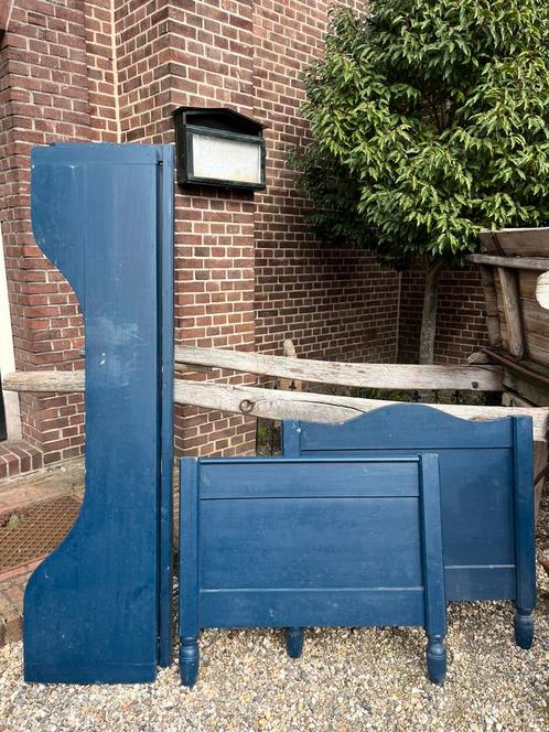Leuk houten kinder bed, blauw, kinderkamer, brocante, Kinderen en Baby's, Kinderkamer | Inrichting en Decoratie, Nieuw, Wanddecoratie
