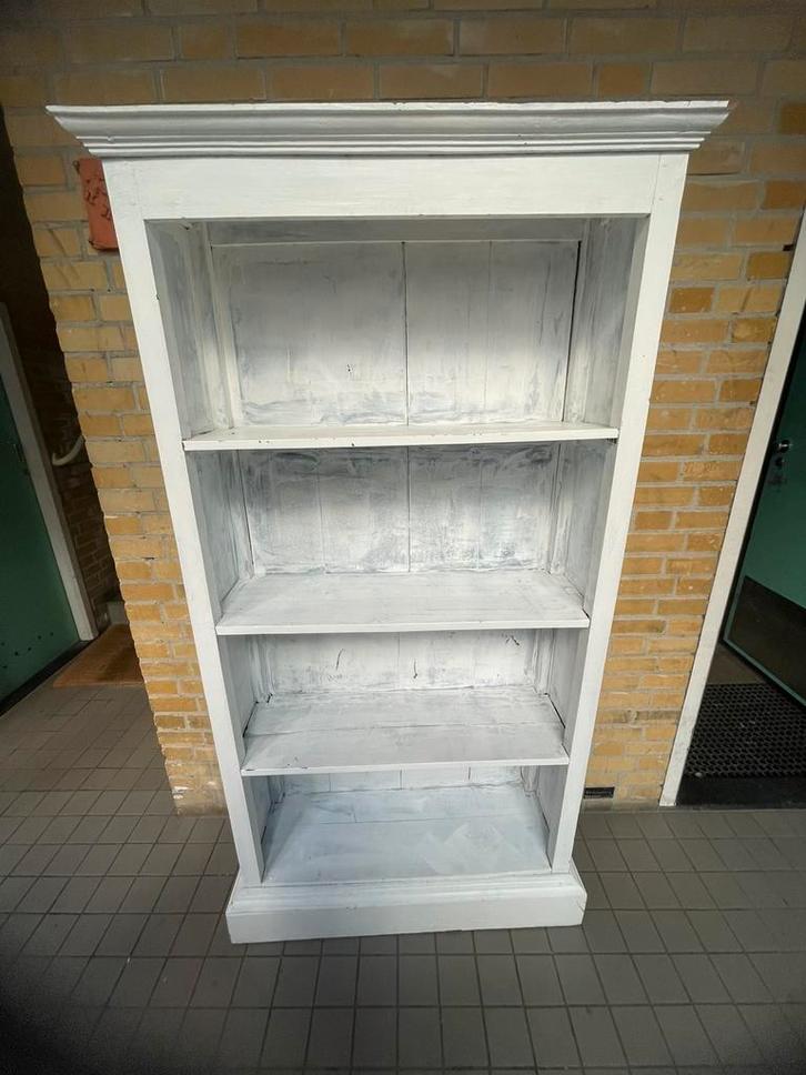 Solide houten boekenkast – wit geschilderd – 4 legplanken, Huis en Inrichting, Kasten | Boekenkasten, Gebruikt, 100 tot 150 cm
