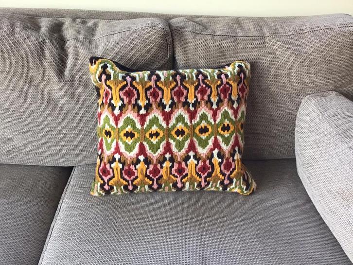 Kussen 42 x 37cm 100% wol op stramien, €=voedselbank, Huis en Inrichting, Woonaccessoires | Kussens, Nieuw, Overige kleuren, Rechthoekig