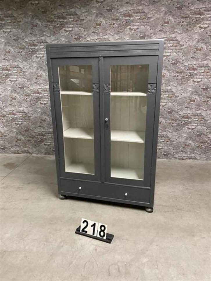 Retro vintage vitrinekast/keukenkast nr218, Huis en Inrichting, Kasten | Vitrinekasten, Gebruikt, 150 tot 200 cm, 100 tot 150 cm